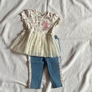 Guess Cream Floral Top with Blue Denim Jeans, NWOT, 6-9 months